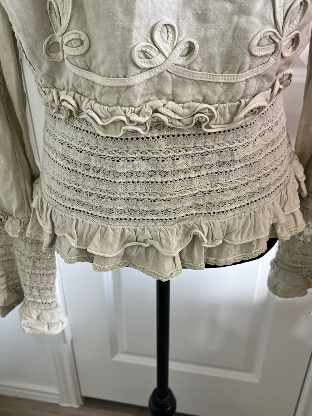 Closed Cream Ruffled Military-Style Jacket open front - Picture 9 of 10